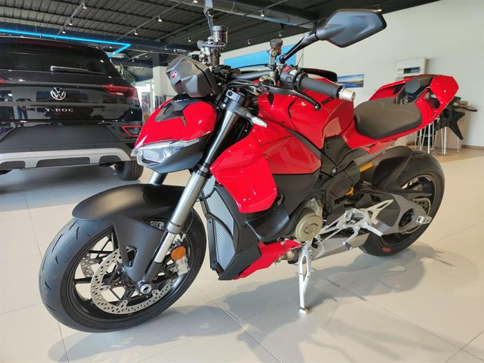 AutoVega - DUCATI Streetfighter | ID 37256
