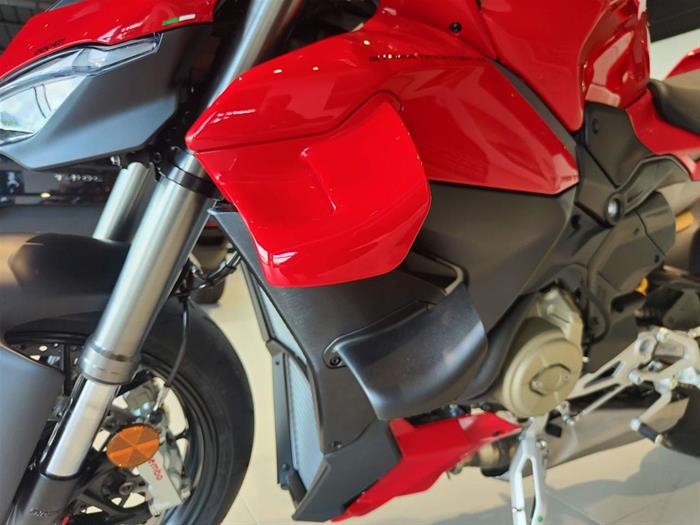 AutoVega - DUCATI Streetfighter | ID 37256
