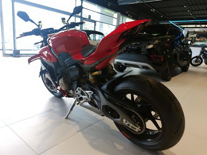 AutoVega - DUCATI Streetfighter | ID 37256