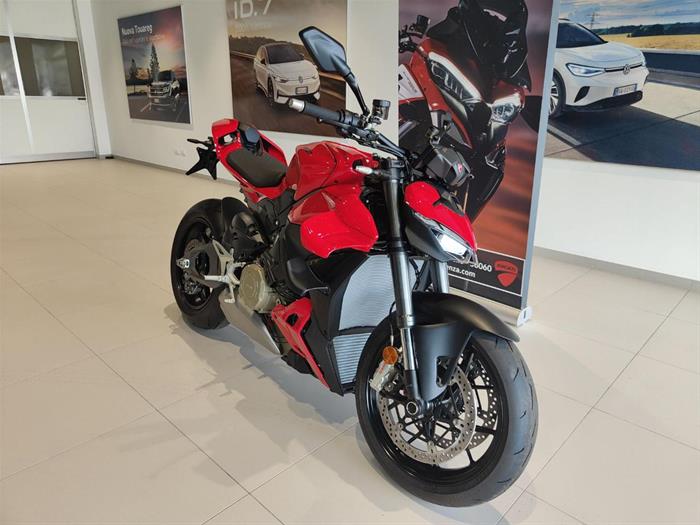 AutoVega - DUCATI Streetfighter | ID 37256