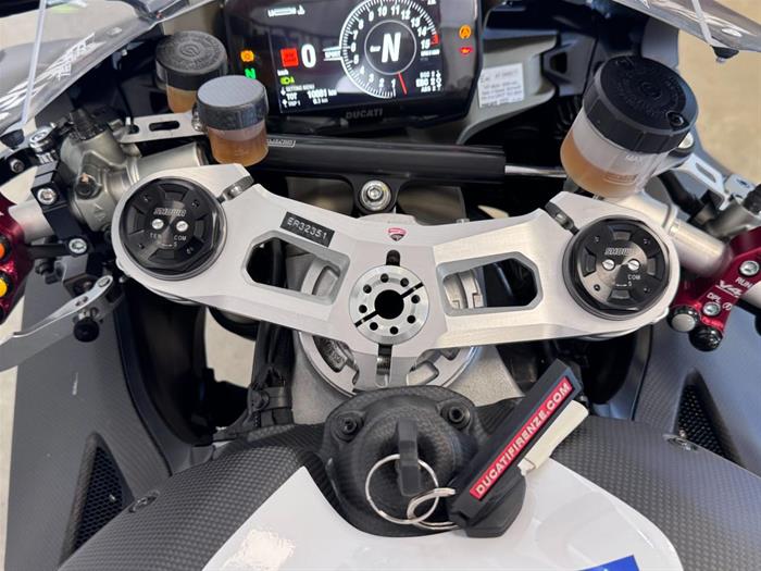 AutoVega - DUCATI Panigale V4 | ID 37754