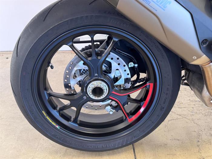 AutoVega - DUCATI Multistrada V4 S | ID 37915