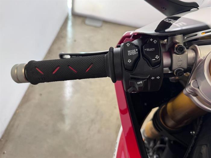 AutoVega - DUCATI Panigale V4 | ID 37934