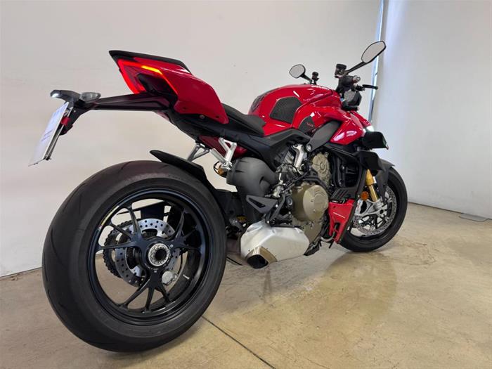 AutoVega - DUCATI Streetfighter | ID 38120