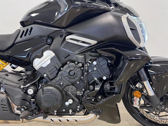 AutoVega - DUCATI Diavel V4 | ID 38153