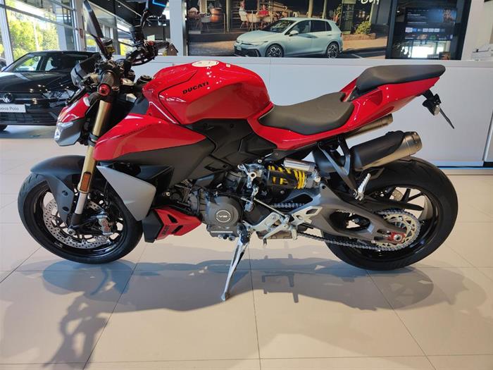 AutoVega - DUCATI Streetfighter | ID 39071