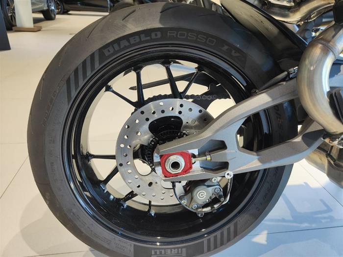 AutoVega - DUCATI Streetfighter | ID 39071