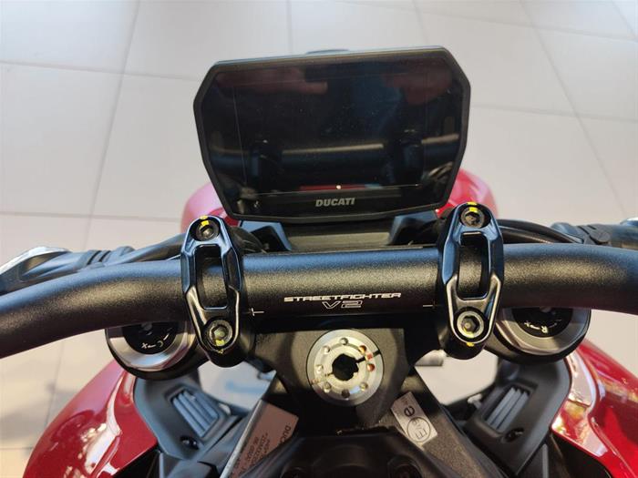 AutoVega - DUCATI Streetfighter | ID 39071