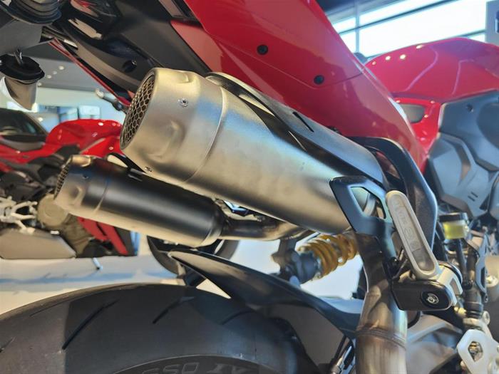 AutoVega - DUCATI Streetfighter | ID 39071