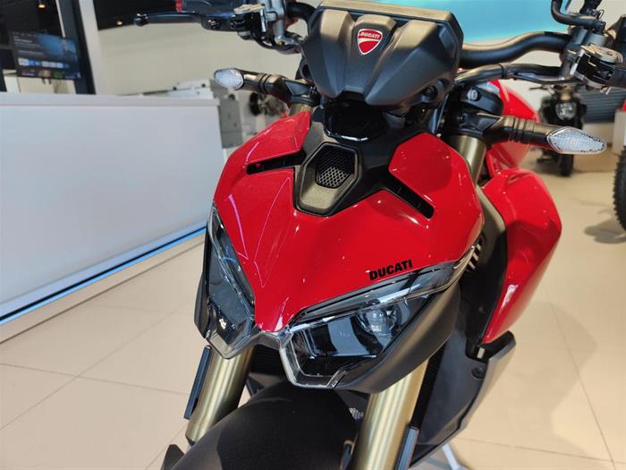 AutoVega - DUCATI Streetfighter | ID 39071