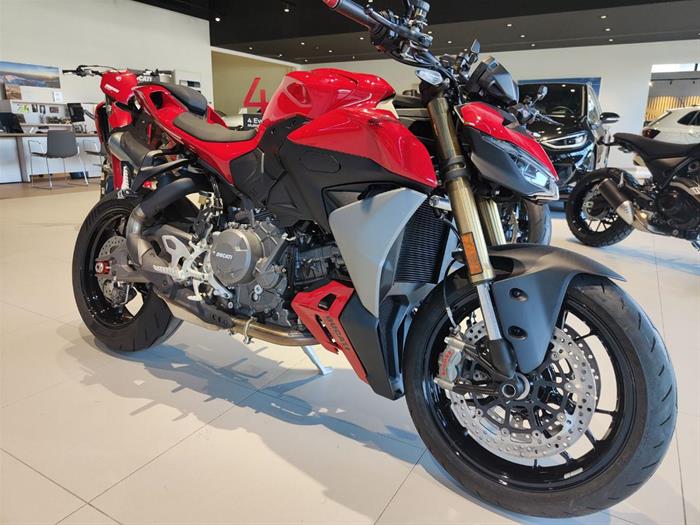AutoVega - DUCATI Streetfighter | ID 39071