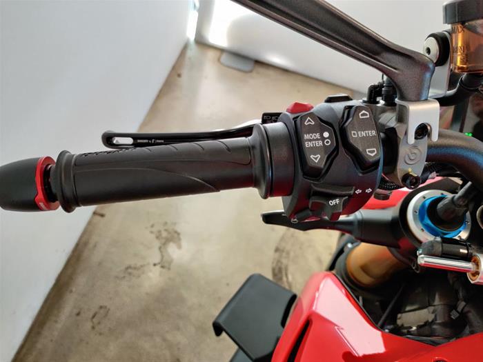 AutoVega - DUCATI Streetfighter | ID 39167