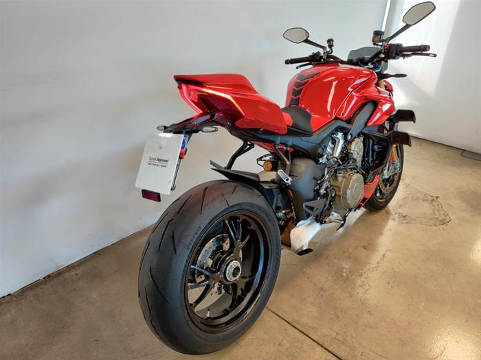 AutoVega - DUCATI Streetfighter | ID 39167