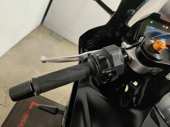 AutoVega - YAMAHA YZF 750 R7 | ID 39726