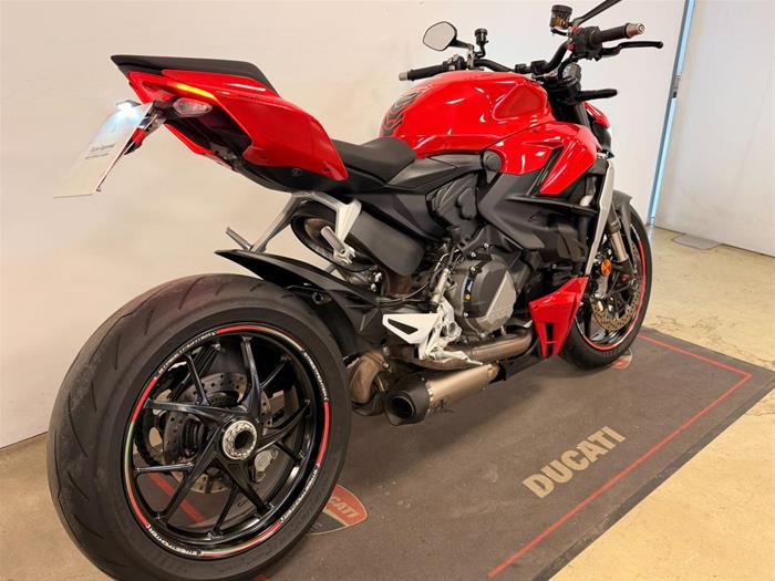 AutoVega - DUCATI Streetfighter | ID 39971