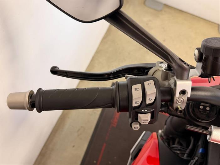 AutoVega - DUCATI Streetfighter | ID 39971