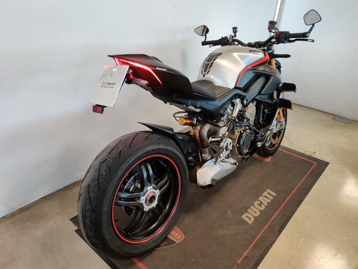 AutoVega - DUCATI Streetfighter | ID 40004