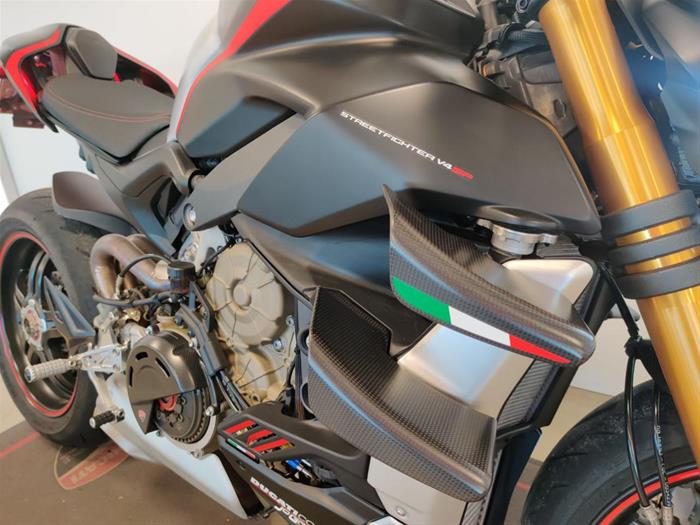 AutoVega - DUCATI Streetfighter | ID 40004