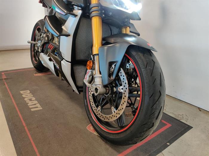 AutoVega - DUCATI Streetfighter | ID 40004