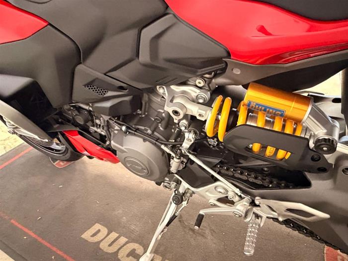 AutoVega - DUCATI Streetfighter | ID 40144