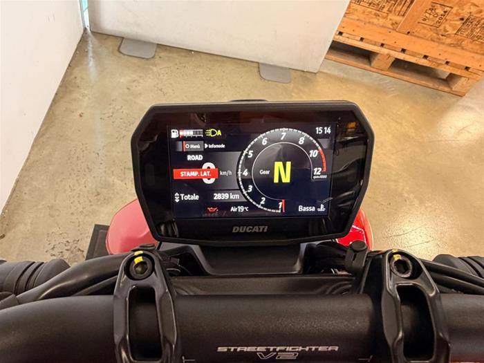 AutoVega - DUCATI Streetfighter | ID 40144