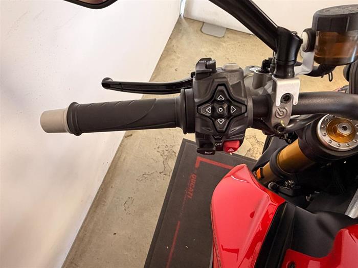 AutoVega - DUCATI Streetfighter | ID 40144