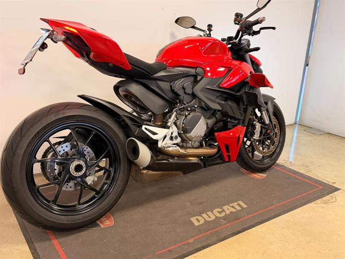 AutoVega - DUCATI Streetfighter | ID 40292