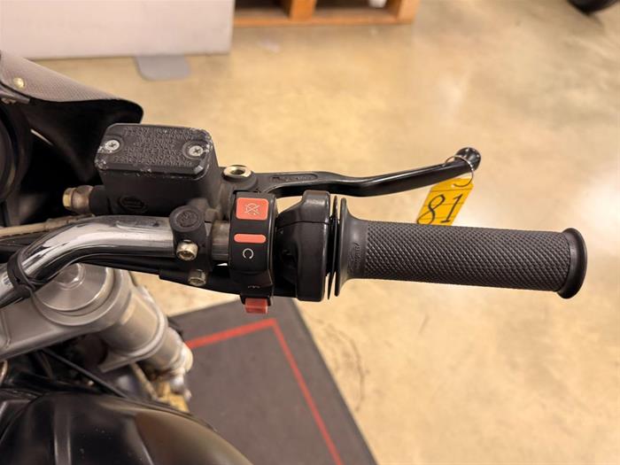 AutoVega - DUCATI Monster 750 | ID 40490