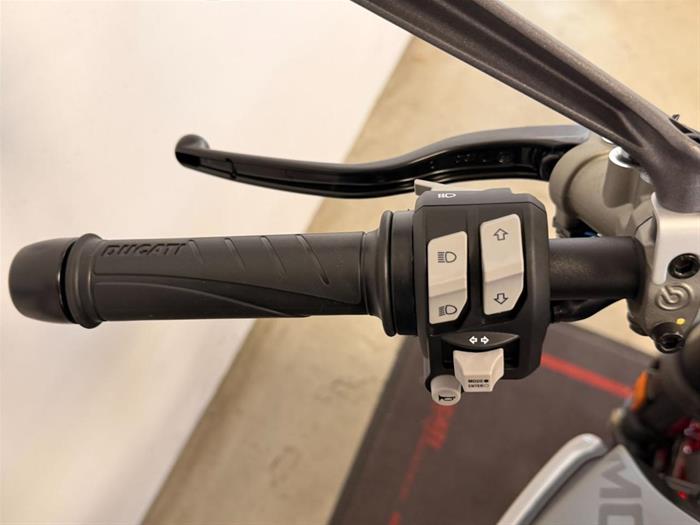 AutoVega - DUCATI Monster 937 | ID 40674