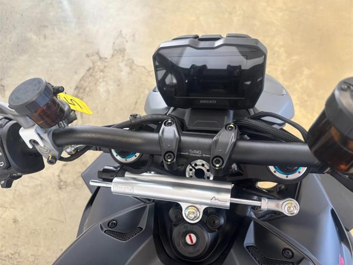 AutoVega - DUCATI Streetfighter V4 | ID 41158