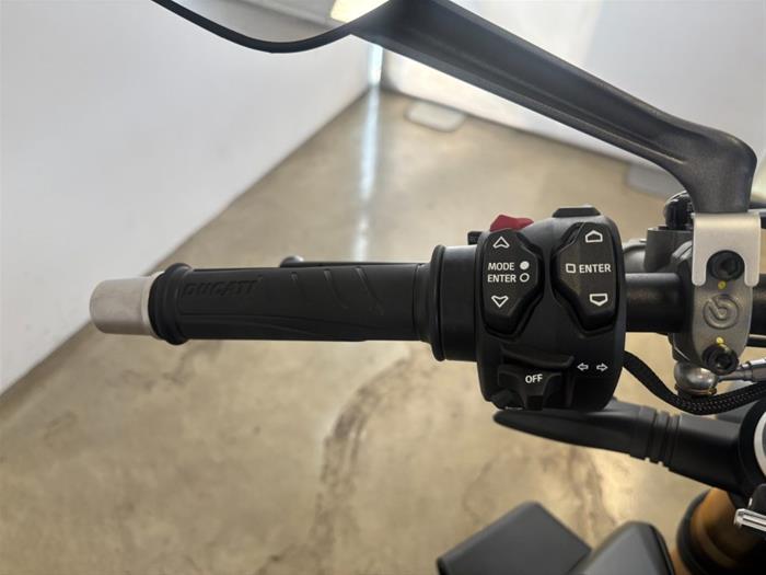 AutoVega - DUCATI Streetfighter V4 | ID 41158