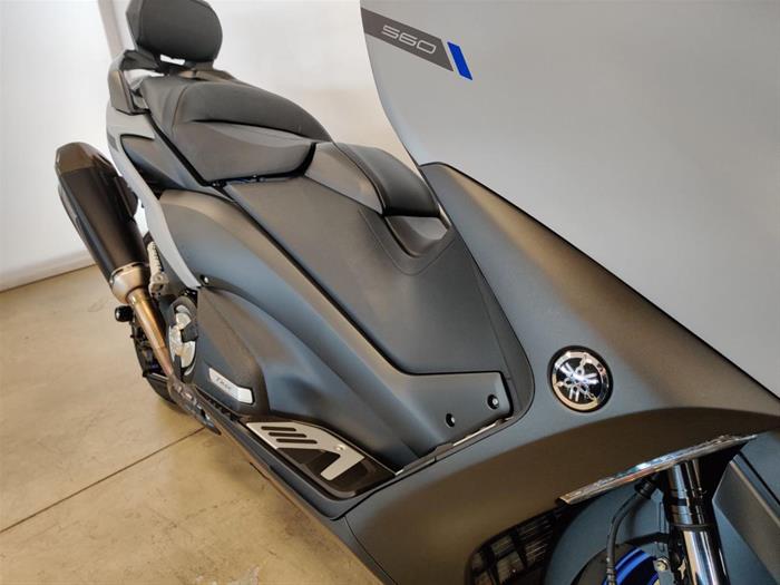 AutoVega - YAMAHA T-Max 560 | ID 41240