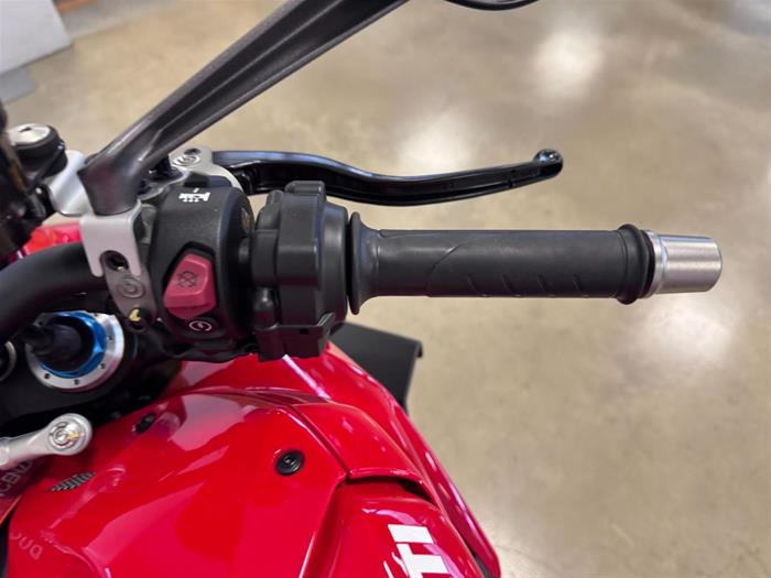 AutoVega - DUCATI Streetfighter | ID 41356