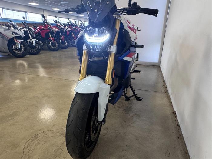 AutoVega - BMW F 900 R | ID 41375