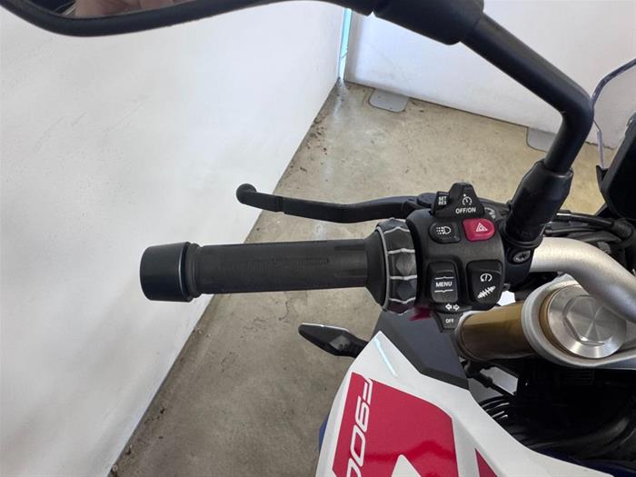 AutoVega - BMW F 900 R | ID 41375