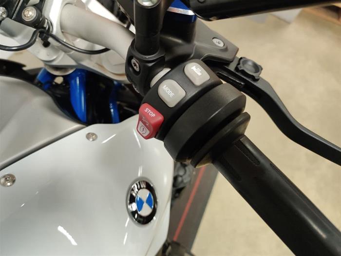 AutoVega - BMW R 1200 R | ID 41368