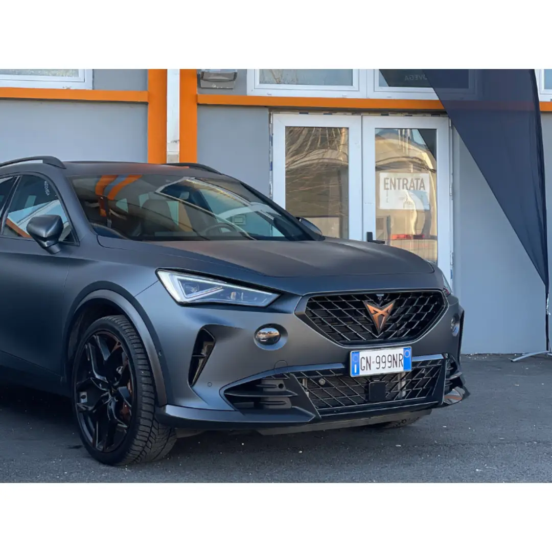 CUPRA Autovega e Padel Village di Arzignano