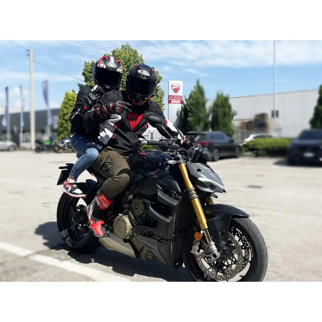 slider DUCATI TOUR 2024