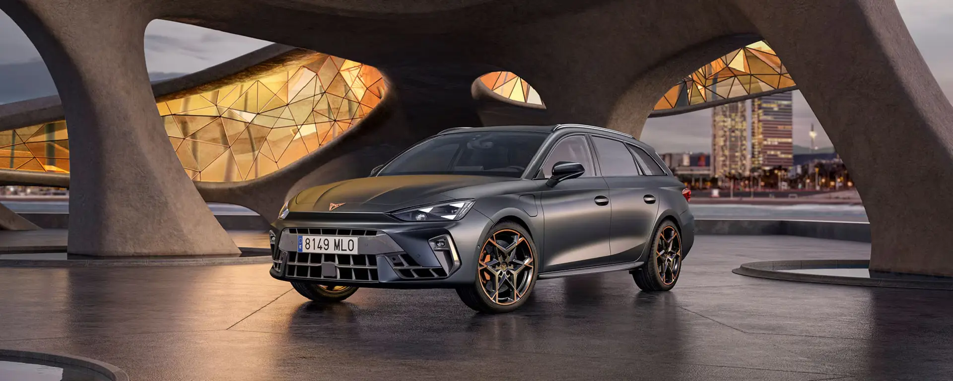 slider NUOVA CUPRA LEON SPORTSTOURER