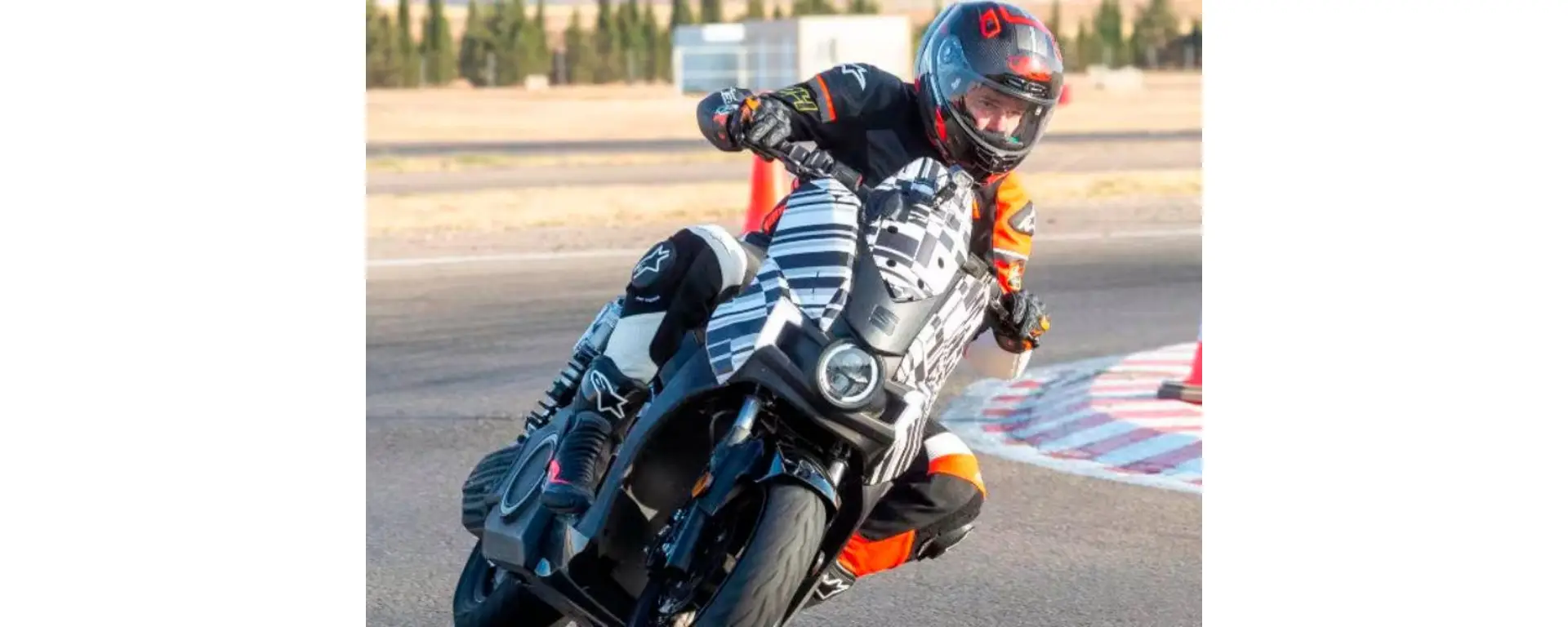 SEAT MÓ 125 Performance