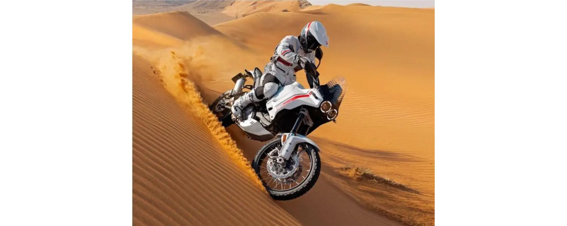 DesertX White Livery, tua con Ducati Bike Value a partire da 207 €* al mese | Autovega Ducati Vicenza